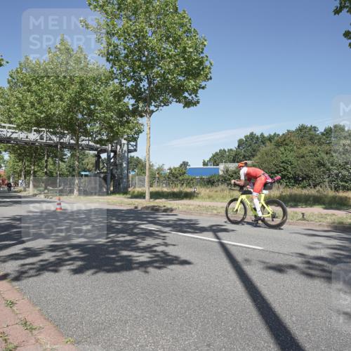 09.08.2026 - GEWOBA Citytriathlon Bremen Michael Burmester http://msf.ph/oto/9955036 09.08.2026 12:14:09 Radfahren 594, 662, 771 meine-sportfotos.de