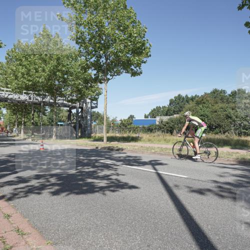 09.08.2026 - GEWOBA Citytriathlon Bremen Michael Burmester http://msf.ph/oto/9955038 09.08.2026 12:14:14 Radfahren 594, 662 meine-sportfotos.de