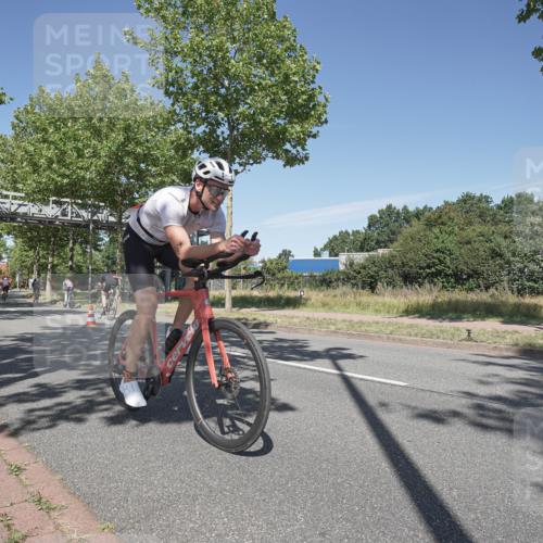09.08.2026 - GEWOBA Citytriathlon Bremen Michael Burmester http://msf.ph/oto/9955055 09.08.2026 12:14:32 Radfahren 561, 574, 582, 647, 680, 733 meine-sportfotos.de