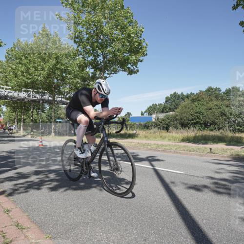 09.08.2026 - GEWOBA Citytriathlon Bremen Michael Burmester http://msf.ph/oto/9955065 09.08.2026 12:14:38 Radfahren 561, 574, 582, 680, 721, 733, 746 meine-sportfotos.de