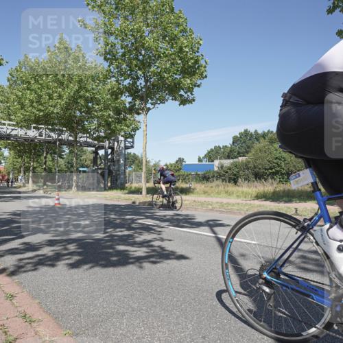09.08.2026 - GEWOBA Citytriathlon Bremen Michael Burmester http://msf.ph/oto/9955069 09.08.2026 12:14:40 Radfahren 561, 574, 582, 680, 721, 733, 746, 750 meine-sportfotos.de