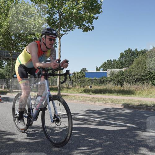 09.08.2026 - GEWOBA Citytriathlon Bremen Michael Burmester http://msf.ph/oto/9955078 09.08.2026 14:39:59 Radfahren 234, 258, 261, 391, 393, 413, 423, 479 meine-sportfotos.de