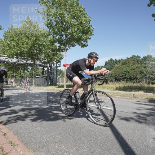 09.08.2026 - GEWOBA Citytriathlon Bremen Michael Burmester http://msf.ph/oto/9955102 09.08.2026 12:15:11 Radfahren 613, 646, 924, 1015, 1016, 1128 meine-sportfotos.de