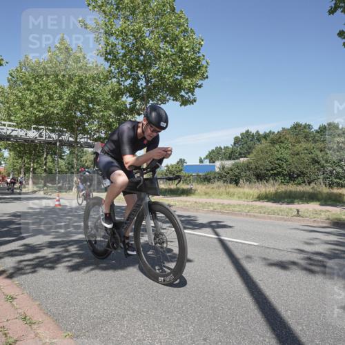 09.08.2026 - GEWOBA Citytriathlon Bremen Michael Burmester http://msf.ph/oto/9955106 09.08.2026 12:15:13 Radfahren 613, 615, 646, 793, 924, 1008, 1015, 1016, 1128 meine-sportfotos.de