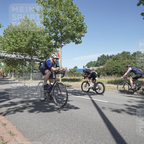09.08.2026 - GEWOBA Citytriathlon Bremen Michael Burmester http://msf.ph/oto/9955120 09.08.2026 12:15:27 Radfahren 613, 615, 655, 735, 793, 1008, 1016, 1128 meine-sportfotos.de