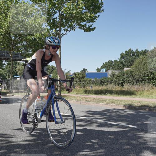 09.08.2026 - GEWOBA Citytriathlon Bremen Michael Burmester http://msf.ph/oto/9955133 09.08.2026 14:40:32 Radfahren 18, 88, 197, 204, 224, 244, 250, 358, 388, 415, 449, 456, 508 meine-sportfotos.de