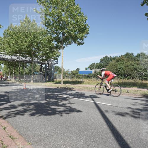 09.08.2026 - GEWOBA Citytriathlon Bremen Michael Burmester http://msf.ph/oto/9955134 09.08.2026 12:15:39 Radfahren 655, 735, 765, 1137 meine-sportfotos.de