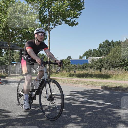 09.08.2026 - GEWOBA Citytriathlon Bremen Michael Burmester http://msf.ph/oto/9955147 09.08.2026 14:40:46 Radfahren 18, 250, 415, 442, 493, 515 meine-sportfotos.de