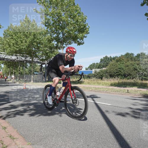 09.08.2026 - GEWOBA Citytriathlon Bremen Michael Burmester http://msf.ph/oto/9955164 09.08.2026 12:15:55 Radfahren 730, 765, 874, 875, 879, 880, 883, 983, 1133 meine-sportfotos.de
