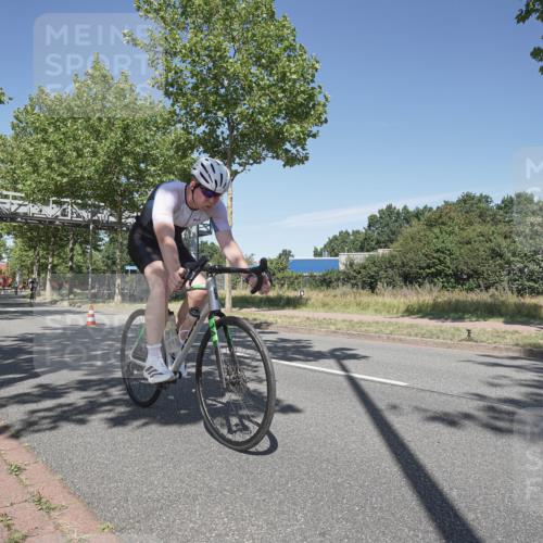 09.08.2026 - GEWOBA Citytriathlon Bremen Michael Burmester http://msf.ph/oto/9955172 09.08.2026 12:16:00 Radfahren 611, 730, 874, 875, 879, 880, 883, 983, 1133 meine-sportfotos.de