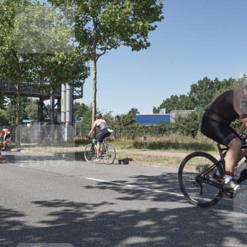 09.08.2026 - GEWOBA Citytriathlon Bremen Michael Burmester http://msf.ph/oto/9955181 09.08.2026 14:41:09 Radfahren 132, 199, 264, 368, 372, 409, 428, 501 meine-sportfotos.de