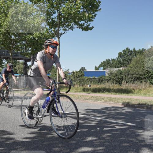 09.08.2026 - GEWOBA Citytriathlon Bremen Michael Burmester http://msf.ph/oto/9955216 09.08.2026 14:41:37 Radfahren 142, 212, 213, 223, 230, 255, 311, 313, 342, 389, 411, 419, 435, 471, 519 meine-sportfotos.de
