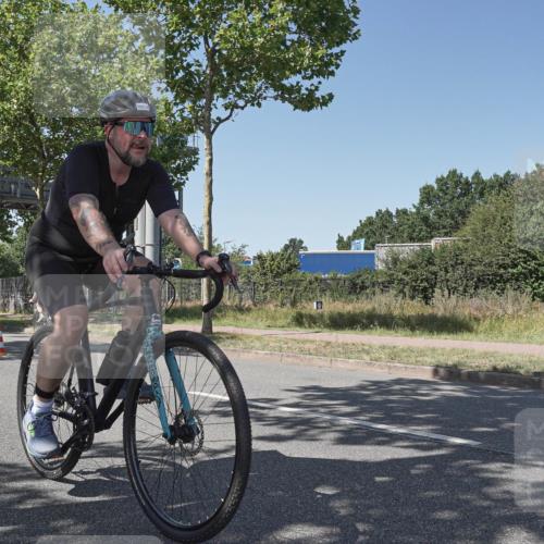 09.08.2026 - GEWOBA Citytriathlon Bremen Michael Burmester http://msf.ph/oto/9955221 09.08.2026 14:41:41 Radfahren 138, 212, 213, 230, 255, 311, 313, 342, 389, 394, 411, 419, 435, 471, 519 meine-sportfotos.de
