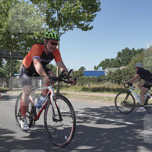 09.08.2026 - GEWOBA Citytriathlon Bremen Michael Burmester http://msf.ph/oto/9955223 09.08.2026 14:41:42 Radfahren 138, 212, 213, 230, 255, 311, 313, 342, 389, 394, 411, 419, 435, 471, 519 meine-sportfotos.de