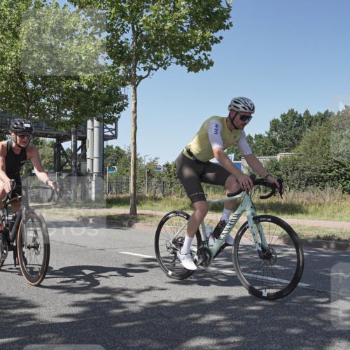 09.08.2026 - GEWOBA Citytriathlon Bremen Michael Burmester http://msf.ph/oto/9955239 09.08.2026 14:41:50 Radfahren 138, 212, 255, 262, 311, 313, 389, 394, 411, 419, 424, 437, 519 meine-sportfotos.de
