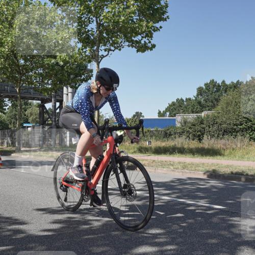 09.08.2026 - GEWOBA Citytriathlon Bremen Michael Burmester http://msf.ph/oto/9955263 09.08.2026 14:42:15 Radfahren 214, 252, 299, 379, 381, 441, 467 meine-sportfotos.de