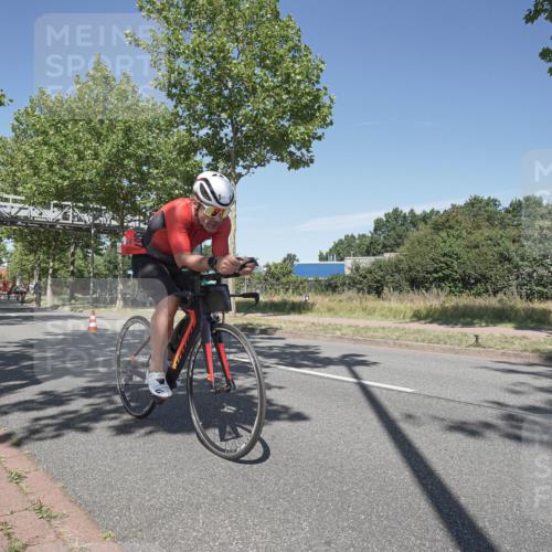 09.08.2026 - GEWOBA Citytriathlon Bremen Michael Burmester http://msf.ph/oto/9955266 09.08.2026 12:17:20 Radfahren 552, 565, 598, 600, 653, 778, 807, 1143, 1158 meine-sportfotos.de