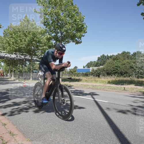 09.08.2026 - GEWOBA Citytriathlon Bremen Michael Burmester http://msf.ph/oto/9955303 09.08.2026 12:17:56 Radfahren 672, 739, 769, 781, 808, 869, 901, 981, 1118, 1126, 1147 meine-sportfotos.de