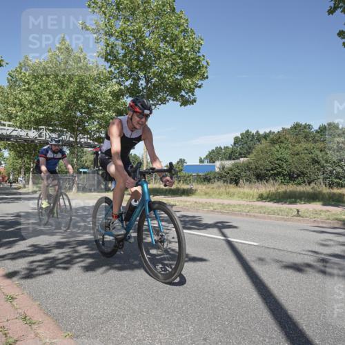09.08.2026 - GEWOBA Citytriathlon Bremen Michael Burmester http://msf.ph/oto/9955311 09.08.2026 12:18:02 Radfahren 739, 769, 781, 808, 869, 901, 981, 1118, 1146 meine-sportfotos.de