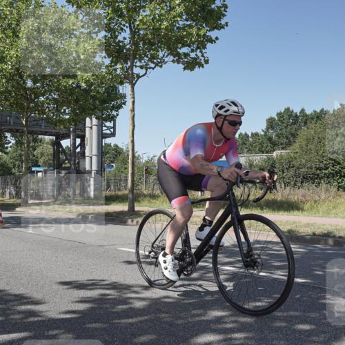 09.08.2026 - GEWOBA Citytriathlon Bremen Michael Burmester http://msf.ph/oto/9955312 09.08.2026 14:43:11 Radfahren 201, 375, 426, 430, 480, 525 meine-sportfotos.de