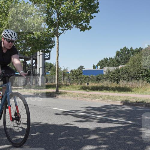 09.08.2026 - GEWOBA Citytriathlon Bremen Michael Burmester http://msf.ph/oto/9955358 09.08.2026 14:44:05 Radfahren 107, 209, 241 meine-sportfotos.de