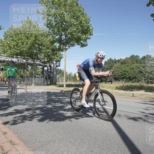 09.08.2026 - GEWOBA Citytriathlon Bremen Michael Burmester http://msf.ph/oto/9955380 09.08.2026 12:19:09 Radfahren 557, 569, 624, 744, 749, 886, 1009, 1120 meine-sportfotos.de