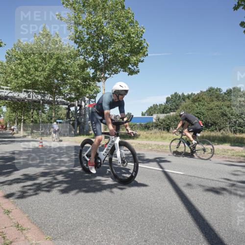 09.08.2026 - GEWOBA Citytriathlon Bremen Michael Burmester http://msf.ph/oto/9955388 09.08.2026 12:19:14 Radfahren 557, 569, 624, 727, 749, 886, 1009, 1120 meine-sportfotos.de
