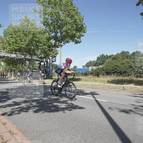 09.08.2026 - GEWOBA Citytriathlon Bremen Michael Burmester http://msf.ph/oto/9955396 09.08.2026 12:19:22 Radfahren 557, 569, 603, 624, 727, 749, 820, 839, 861, 938, 1145, 1160 meine-sportfotos.de