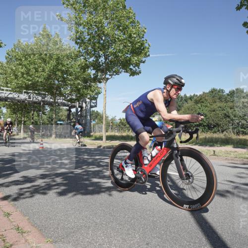 09.08.2026 - GEWOBA Citytriathlon Bremen Michael Burmester http://msf.ph/oto/9955407 09.08.2026 12:19:26 Radfahren 557, 603, 727, 749, 812, 820, 839, 861, 938, 1142, 1145, 1160 meine-sportfotos.de