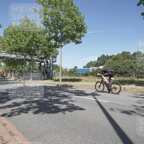 09.08.2026 - GEWOBA Citytriathlon Bremen Michael Burmester http://msf.ph/oto/9955437 09.08.2026 12:19:41 Radfahren 568, 748, 806, 812, 820, 987, 1142 meine-sportfotos.de