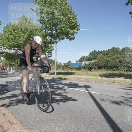 09.08.2026 - GEWOBA Citytriathlon Bremen Michael Burmester http://msf.ph/oto/9955452 09.08.2026 12:19:52 Radfahren 748, 806, 817, 923, 987 meine-sportfotos.de