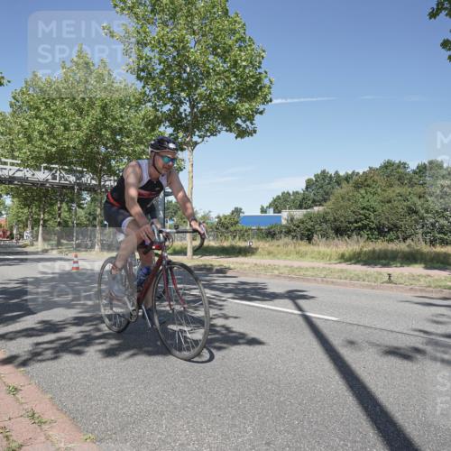09.08.2026 - GEWOBA Citytriathlon Bremen Michael Burmester http://msf.ph/oto/9955454 09.08.2026 12:19:59 Radfahren 595, 625, 788, 798, 806, 817, 838, 923, 1129 meine-sportfotos.de