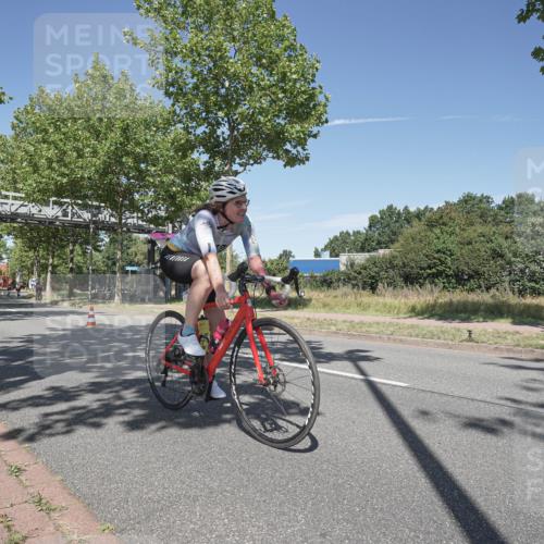 09.08.2026 - GEWOBA Citytriathlon Bremen Michael Burmester http://msf.ph/oto/9955466 09.08.2026 12:20:09 Radfahren 595, 625, 693, 757, 788, 790, 798, 817, 823, 838, 935, 1017, 1113, 1129, 1155 meine-sportfotos.de