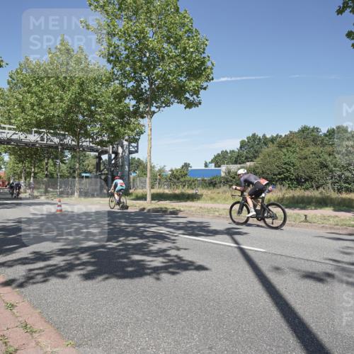 09.08.2026 - GEWOBA Citytriathlon Bremen Michael Burmester http://msf.ph/oto/9955484 09.08.2026 12:20:18 Radfahren 595, 693, 757, 762, 763, 788, 790, 792, 816, 823, 844, 897, 935, 1017, 1020, 1113, 1155 meine-sportfotos.de