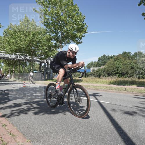 09.08.2026 - GEWOBA Citytriathlon Bremen Michael Burmester http://msf.ph/oto/9955500 09.08.2026 12:20:27 Radfahren 656, 682, 693, 728, 745, 762, 763, 792, 816, 844, 897, 1020, 1155 meine-sportfotos.de