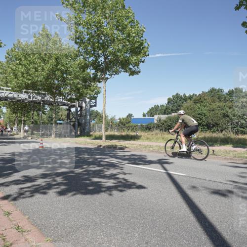 09.08.2026 - GEWOBA Citytriathlon Bremen Michael Burmester http://msf.ph/oto/9955504 09.08.2026 12:20:28 Radfahren 566, 656, 682, 693, 728, 745, 762, 763, 792, 816, 844, 897, 1020, 1155 meine-sportfotos.de