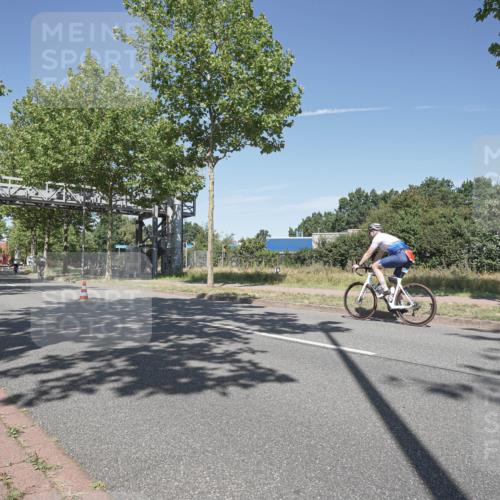 09.08.2026 - GEWOBA Citytriathlon Bremen Michael Burmester http://msf.ph/oto/9955508 09.08.2026 12:20:31 Radfahren 566, 656, 682, 728, 745, 762, 792, 816, 844, 897, 931, 1020 meine-sportfotos.de