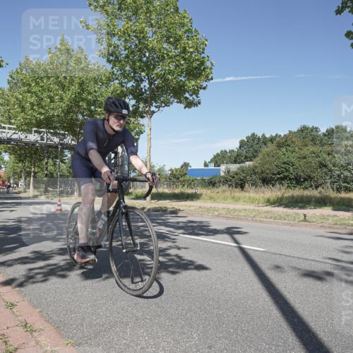 09.08.2026 - GEWOBA Citytriathlon Bremen Michael Burmester http://msf.ph/oto/9955512 09.08.2026 12:20:37 Radfahren 566, 656, 682, 728, 745, 792, 816, 931 meine-sportfotos.de