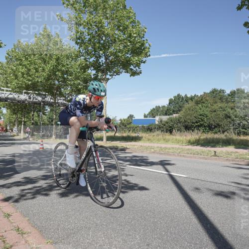 09.08.2026 - GEWOBA Citytriathlon Bremen Michael Burmester http://msf.ph/oto/9955522 09.08.2026 12:20:47 Radfahren 566, 728, 773, 889, 911, 931, 960 meine-sportfotos.de