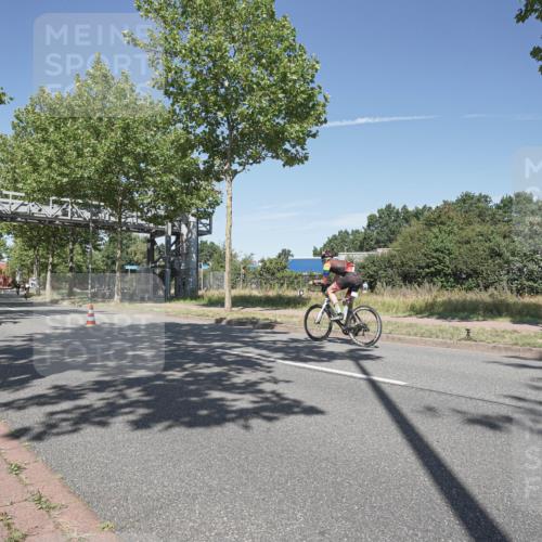 09.08.2026 - GEWOBA Citytriathlon Bremen Michael Burmester http://msf.ph/oto/9955540 09.08.2026 12:20:57 Radfahren 560, 562, 637, 639, 668, 678, 773, 889, 911, 912, 960, 968, 979, 1110 meine-sportfotos.de
