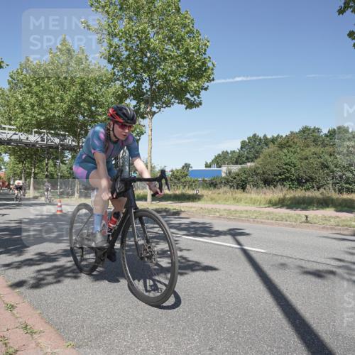 09.08.2026 - GEWOBA Citytriathlon Bremen Michael Burmester http://msf.ph/oto/9955550 09.08.2026 12:21:02 Radfahren 560, 562, 628, 637, 639, 644, 668, 678, 889, 911, 912, 960, 968, 979, 1110 meine-sportfotos.de