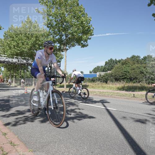 09.08.2026 - GEWOBA Citytriathlon Bremen Michael Burmester http://msf.ph/oto/9955580 09.08.2026 12:21:25 Radfahren 596, 731, 737, 902, 1115, 1132 meine-sportfotos.de