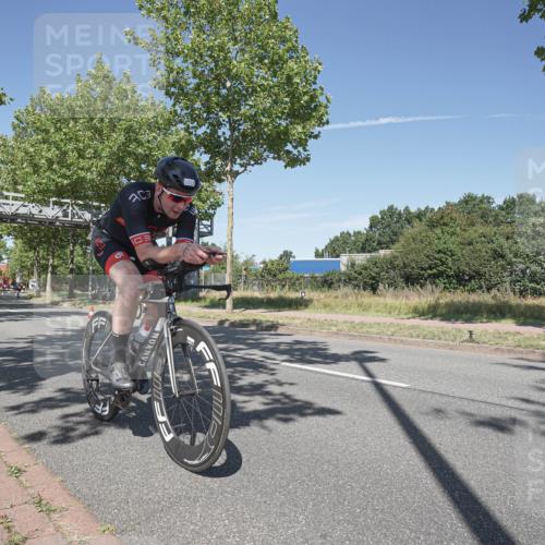 09.08.2026 - GEWOBA Citytriathlon Bremen Michael Burmester http://msf.ph/oto/9955587 09.08.2026 12:21:37 Radfahren 667, 737, 834, 902, 998, 1111 meine-sportfotos.de