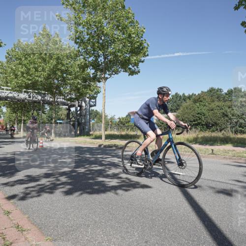 09.08.2026 - GEWOBA Citytriathlon Bremen Michael Burmester http://msf.ph/oto/9955598 09.08.2026 12:21:53 Radfahren 604, 626, 759, 768, 796, 834, 876, 885, 953, 998, 1102, 1114, 1156 meine-sportfotos.de