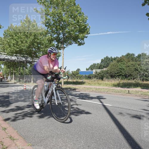 09.08.2026 - GEWOBA Citytriathlon Bremen Michael Burmester http://msf.ph/oto/9955606 09.08.2026 12:22:03 Radfahren 541, 559, 571, 604, 623, 626, 687, 695, 759, 876, 896, 953, 1102, 1114, 1139, 1156 meine-sportfotos.de