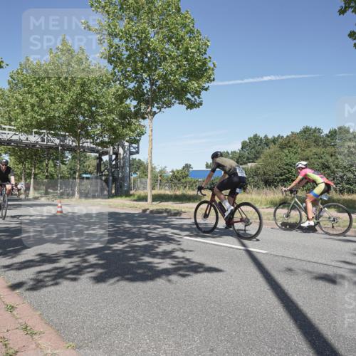 09.08.2026 - GEWOBA Citytriathlon Bremen Michael Burmester http://msf.ph/oto/9955625 09.08.2026 12:22:24 Radfahren 694, 696, 803, 954, 1154 meine-sportfotos.de