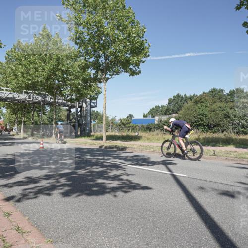 09.08.2026 - GEWOBA Citytriathlon Bremen Michael Burmester http://msf.ph/oto/9955631 09.08.2026 12:22:32 Radfahren 681, 696, 787, 803, 805, 956 meine-sportfotos.de