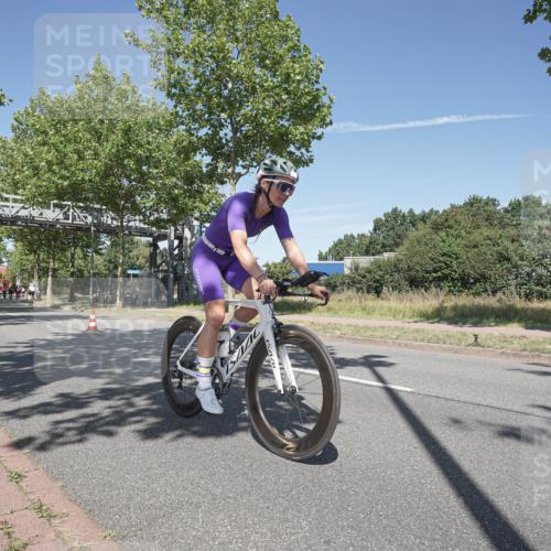 09.08.2026 - GEWOBA Citytriathlon Bremen Michael Burmester http://msf.ph/oto/9955671 09.08.2026 12:23:22 Radfahren 572, 577, 612, 707, 782, 840, 871, 888, 898, 976, 996, 1123 meine-sportfotos.de