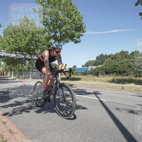 09.08.2026 - GEWOBA Citytriathlon Bremen Michael Burmester http://msf.ph/oto/9955672 09.08.2026 12:23:25 Radfahren 572, 577, 651, 707, 782, 840, 871, 888, 976, 996, 1123 meine-sportfotos.de