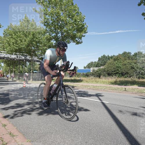 09.08.2026 - GEWOBA Citytriathlon Bremen Michael Burmester http://msf.ph/oto/9955676 09.08.2026 12:23:32 Radfahren 651, 701, 707, 976, 996 meine-sportfotos.de